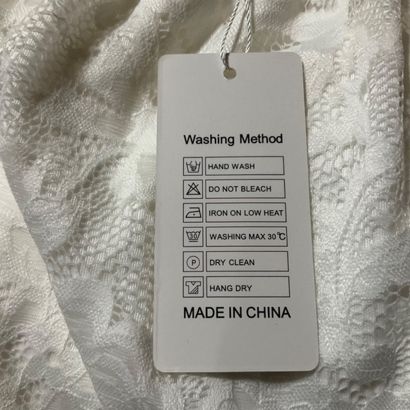 NWT Twink Lady Lace white Dress with lining, Size Large (small large) - Picture 3 of 10